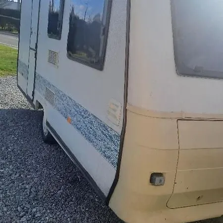 Caravane Bleue Camping *